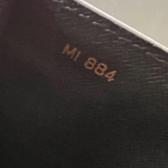 Louis Vuitton Epi Sellier - Picture 9 of 12